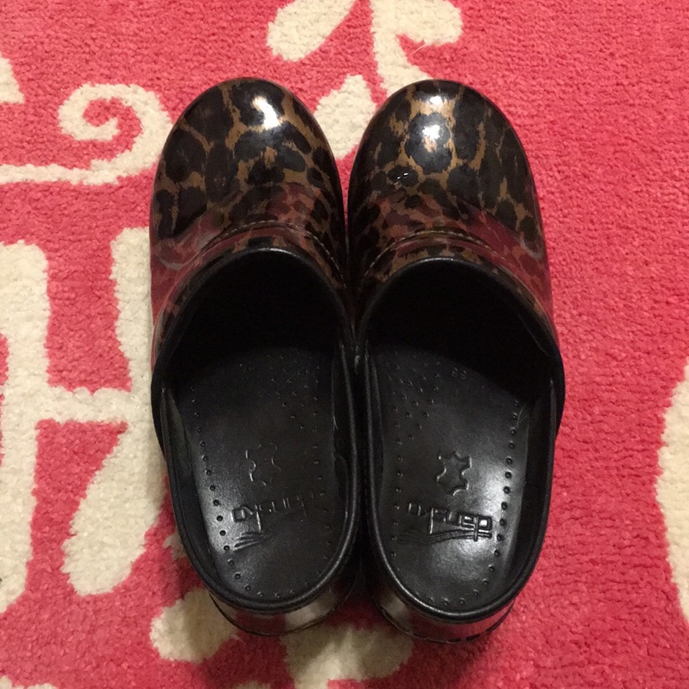 Women’s Leopard print shoes